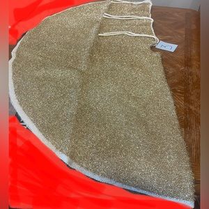 Gold sparkle Christmas tree skirt 54 inches brand new